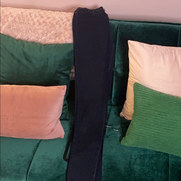 Jean - Picture 2 of 2